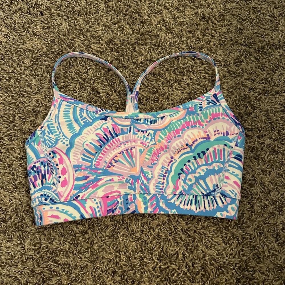 🚨LAST CHANCE: Lilly Pulitzer Luxeletics shell pattern sports bra size XS